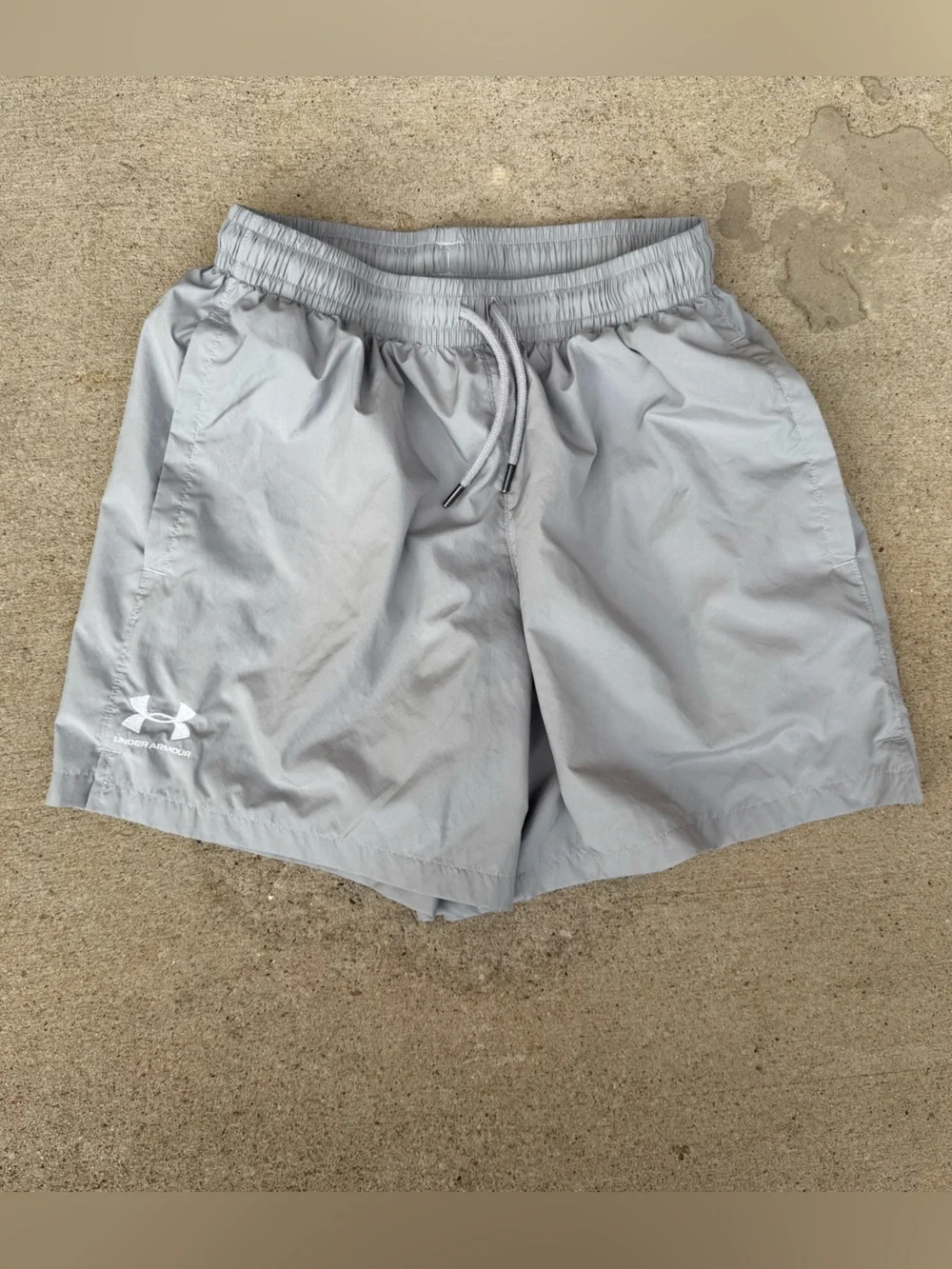 Under Armour Men's Icon Volley Shorts Gray Size Small 5.5